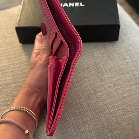 CHANEL Wallet - Perfect Condition/Like New - Picture 4 of 7